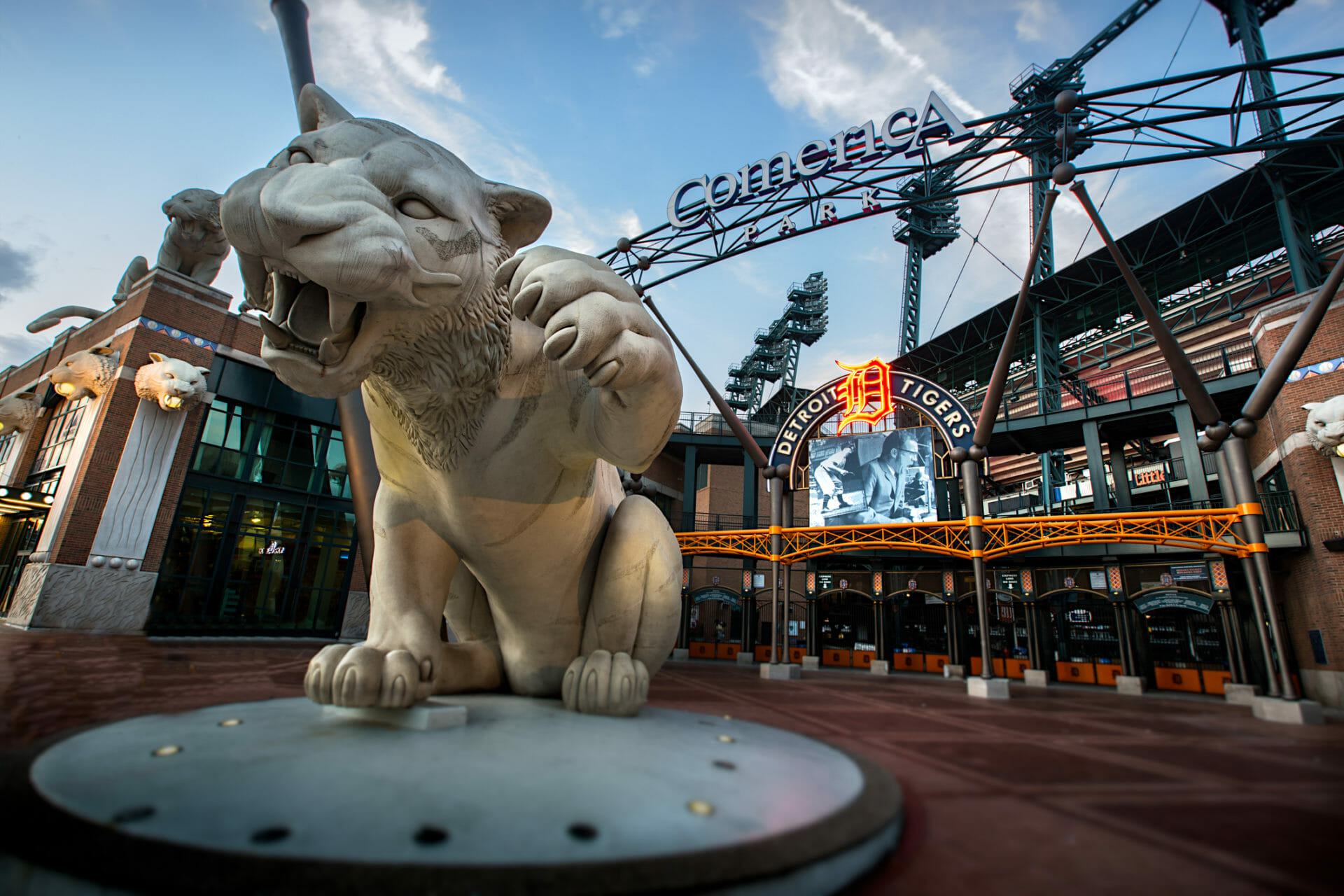 Wide Lens photo of the Comerica Park Tiger Sculpture in Detroit, Michigan provided by private money lenders, Lima One Capital.