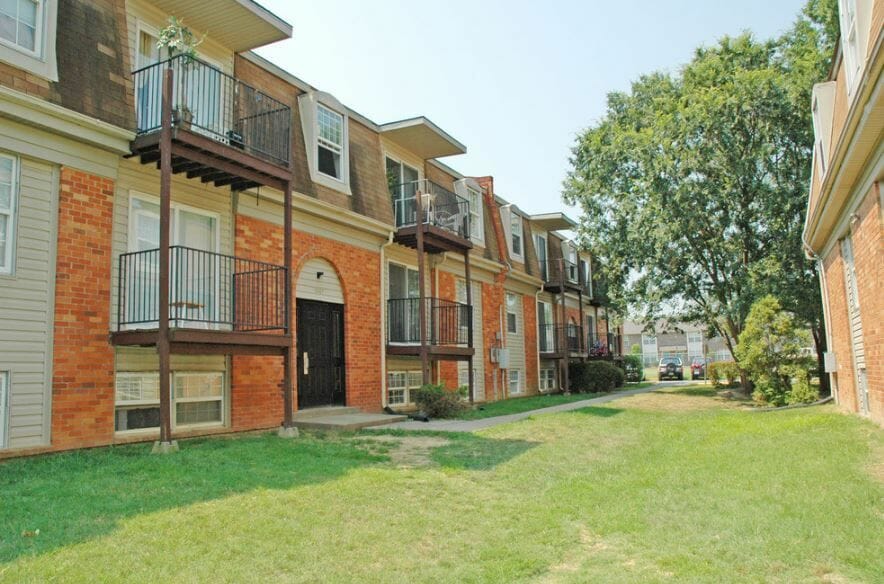 Multifamily apartment complex in Louisville, Kentucky, financed by Lima One Capital 